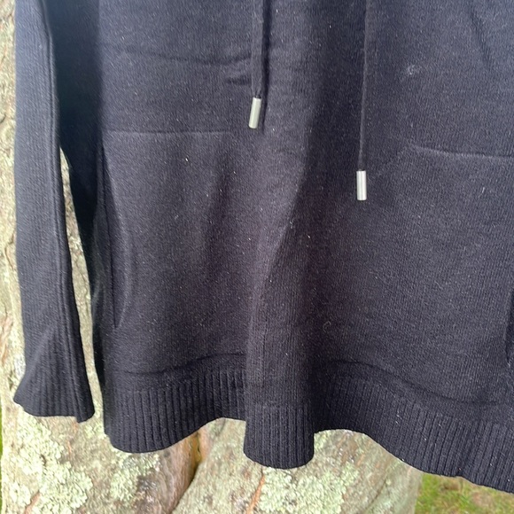 Cyrus Black Sweater Size Small - Picture 3 of 7